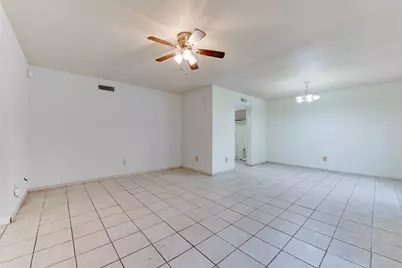 15702 Mendocino Drive, Houston, TX 77051 - Photo 4