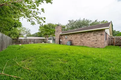 15702 Mendocino Drive, Houston, TX 77051 - Photo 22