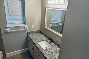 501 Waco St, Conroe, TX 77301 - Photo 8