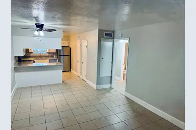 501 Waco Street #4, Conroe, TX 77301 - Photo 2