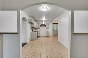 4930 Holloway Dr, Houston, TX 77048 - Photo 14