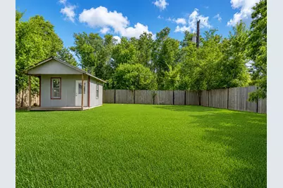 4930 Holloway Drive, Houston, TX 77048 - Photo 12