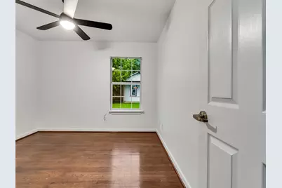 4930 Holloway Drive, Houston, TX 77048 - Photo 32