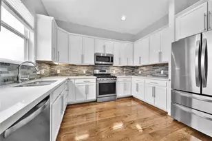 626 E 28th St, Houston, TX 77008 - Photo 8