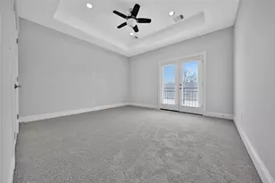 626 E 28th St, Houston, TX 77008 - Photo 16