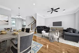 626 E 28th St, Houston, TX 77008 - Photo 2