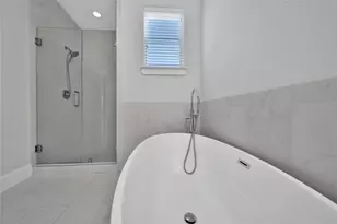 626 E 28th St, Houston, TX 77008 - Photo 22