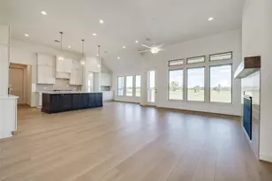 325 Rosalind Cir, Waller, TX 77484 - Photo 8
