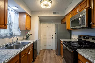 4150 Crow Road #10, Beaumont, TX 77706 - Photo 8