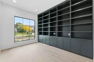 959 Althea Dr, Houston, TX 77018 - Photo 10