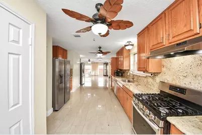 10422 Springland Court, Houston, TX 77065 - Photo 16