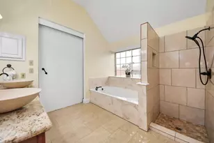 10422 Springland Ct, Houston, TX 77065 - Photo 12