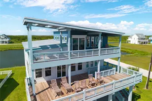 3841 Biscayne Beach Rd, Crystal Beach, TX 77650 - Photo 2