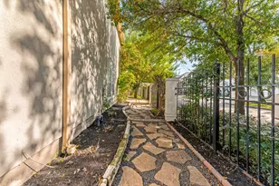 5318 Fayette St, Houston, TX 77056 - Photo 32