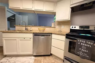 726 Country Pl Dr, Houston, TX 77079 - Photo 10
