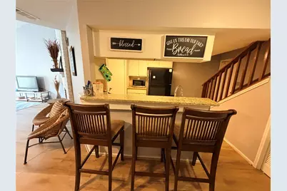 726 Country Place Drive #B, Houston, TX 77079 - Photo 8