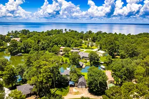 305 Lakeshore Dr, Onalaska, TX 77360 - Photo 42