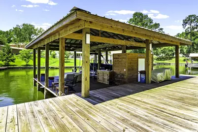 305 Lakeshore Dr, Onalaska, TX 77360 - Photo 32