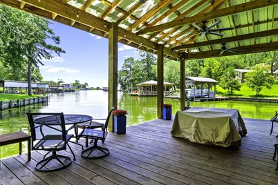 305 Lakeshore Dr, Onalaska, TX 77360 - Photo 34