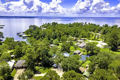 305 Lakeshore Dr, Onalaska, TX 77360 - Photo 44