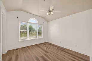 5941 S Loop E, Houston, TX 77033 - Photo 22