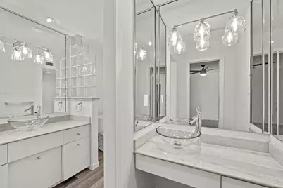 8307 Braesview Lane, Houston, TX 77071 - Photo 24