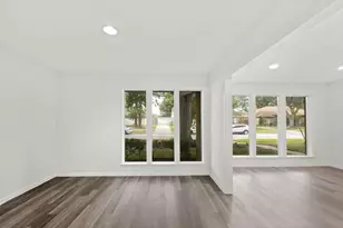 8307 Braesview Ln, Houston, TX 77071 - Photo 12