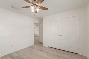 600 Palm St, Huntsville, TX 77340 - Photo 16