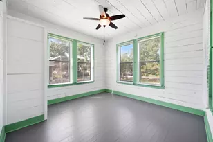 313 S Blackwell St, La Porte, TX 77571 - Photo 10