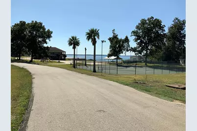149 Bending Oaks Lane, Livingston, TX 77351 - Photo 12