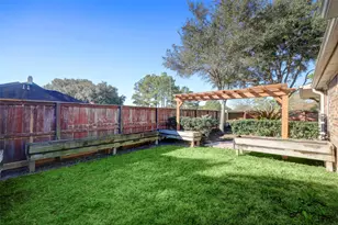 8903 Aberdeen Park Dr, Houston, TX 77095 - Photo 2