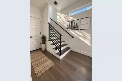 4711 Independence Heights Lane, Houston, TX 77018 - Photo 2