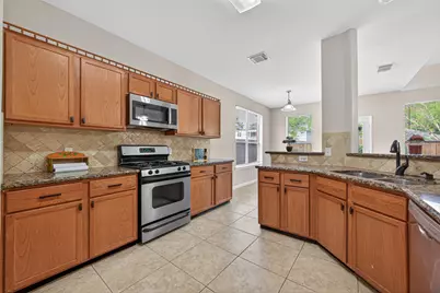 16315 Woma Court, Sugar Land, TX 77498 - Photo 8
