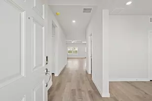 9711 Caney Bend Rd, Conroe, TX 77303 - Photo 2