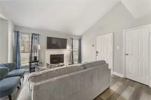 7200 T C Jester Blvd, Houston, TX 77088 - Photo 6