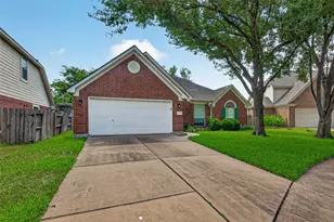 15627 Oakworth Ct, Sugar Land, TX 77498 - Photo 2