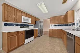 15627 Oakworth Ct, Sugar Land, TX 77498 - Photo 18