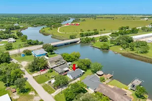 123 County Road 458D Dr, Angleton, TX 77515 - Photo 4