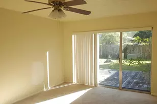10423 Tenneco Dr, Houston, TX 77099 - Photo 6