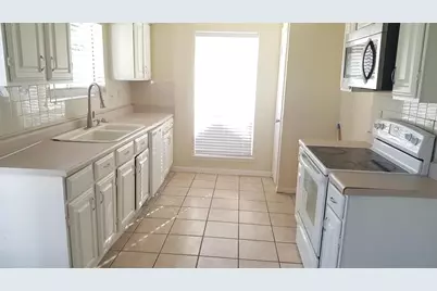 10423 Tenneco Drive, Houston, TX 77099 - Photo 4