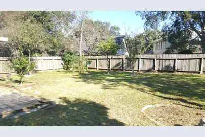 10423 Tenneco Drive, Houston, TX 77099 - Photo 28