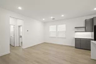 2311 Via Cami Ln, Houston, TX 77051 - Photo 4