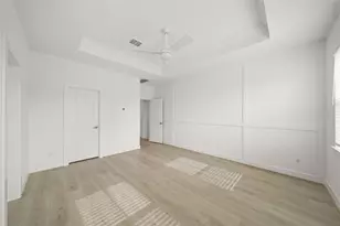 2311 Via Cami Ln, Houston, TX 77051 - Photo 10