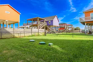 1819 N Pompano Ln, Crystal Beach, TX 77650 - Photo 38