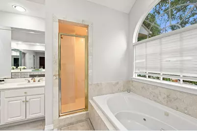 5571 Beverlyhill Street, Houston, TX 77056 - Photo 18