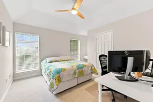 5571 Beverly Hill St, Houston, TX 77056 - Photo 22