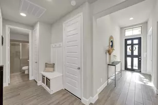 631 Sand Branch Dr, Conroe, TX 77304 - Photo 6