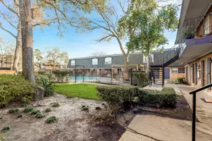 9029 Gaylord Dr, Houston, TX 77024 - Photo 18