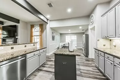 617 Woodview Drive, Friendswood, TX 77546 - Photo 18