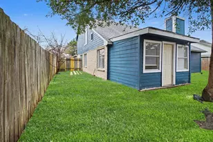 12310 Ashling Dr, Houston, TX 77477 - Photo 24